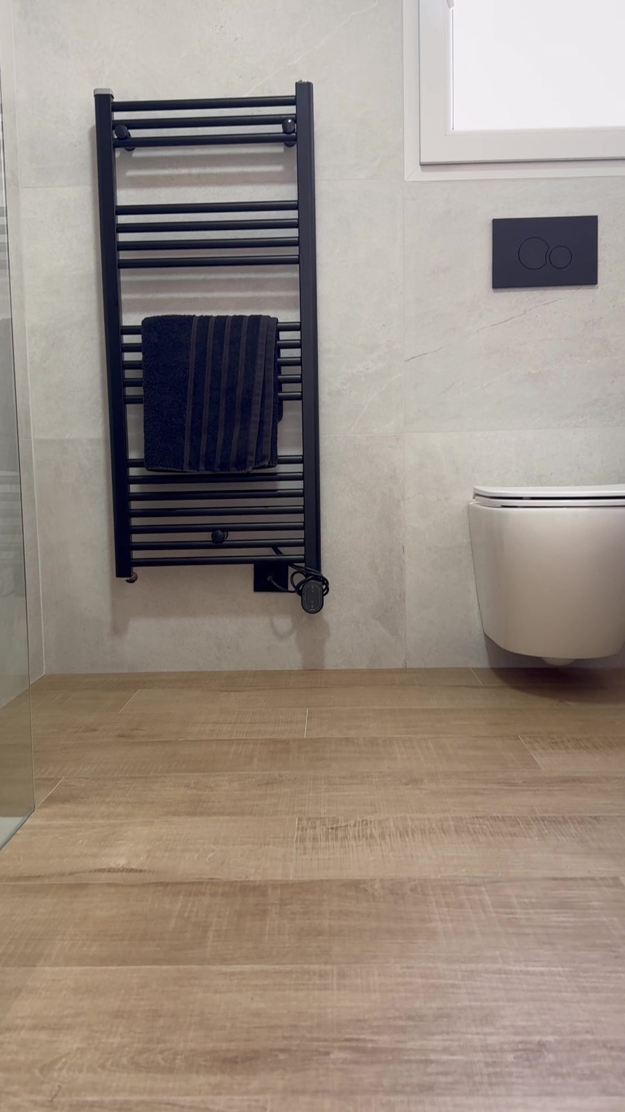 Baño con bañera exenta