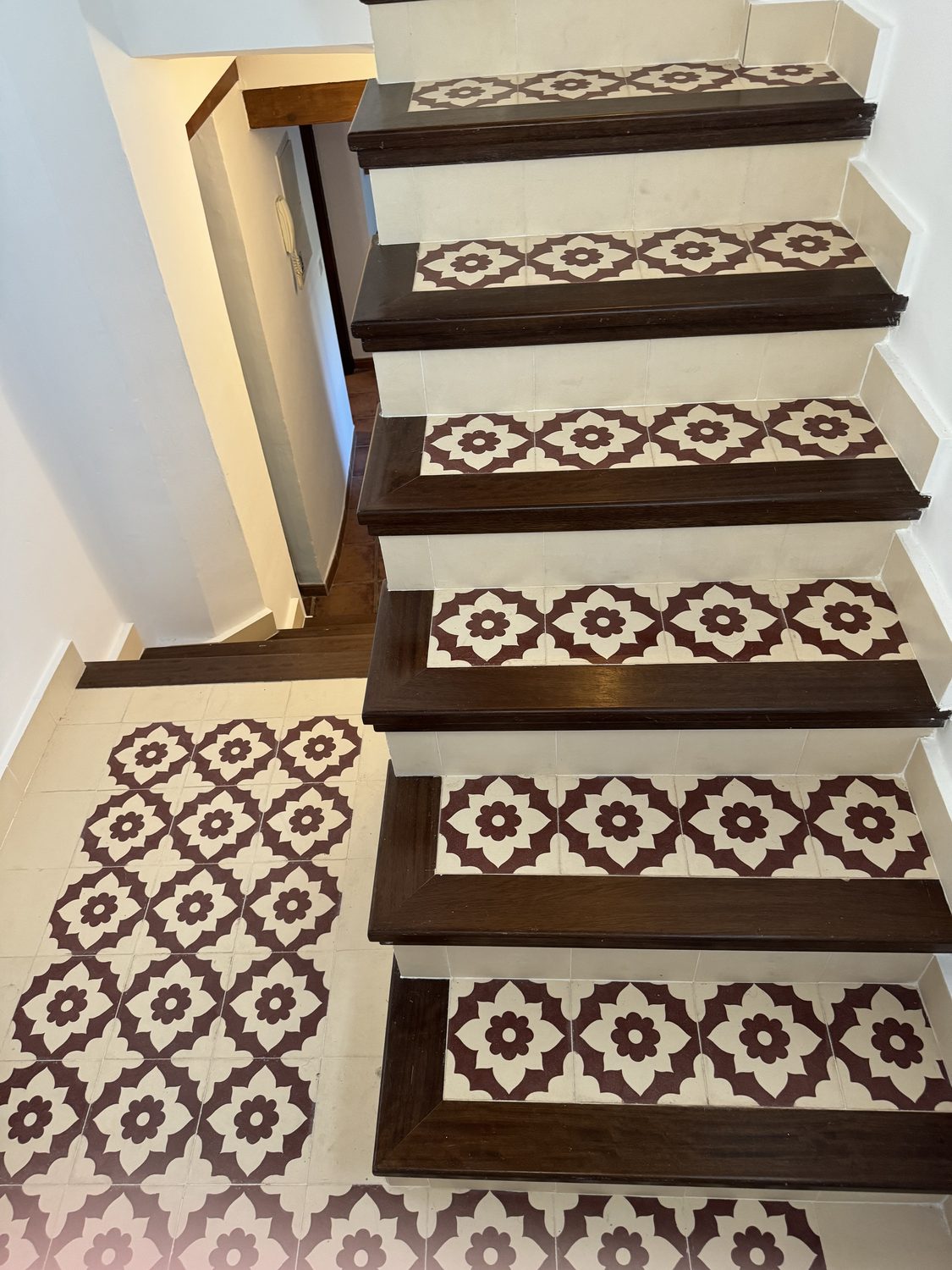 Escalera de obra nueva